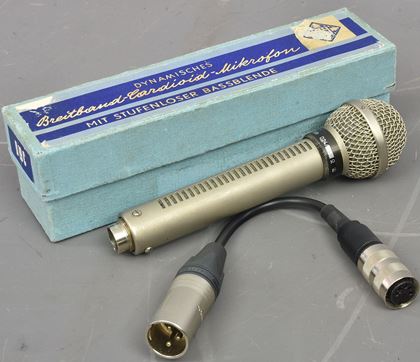 Akg-D24